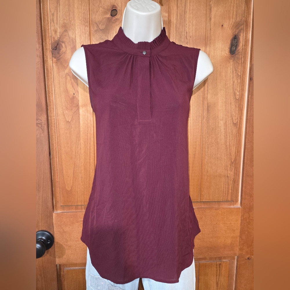 Calvin Klein Sleeveless Maroon Blouse